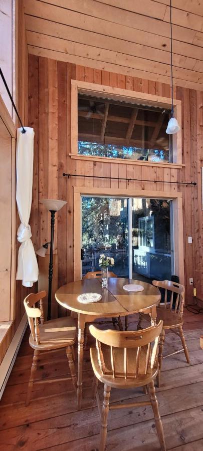 Vila Ocean Views & Sunset Beach Cabin With Soaker Tub & Fire Pit Powell River Exteriér fotografie